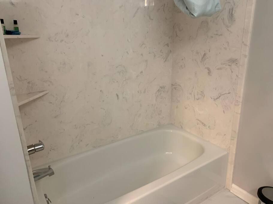 Luxury Pool With King Beds Near Shops And Dining * Memphis