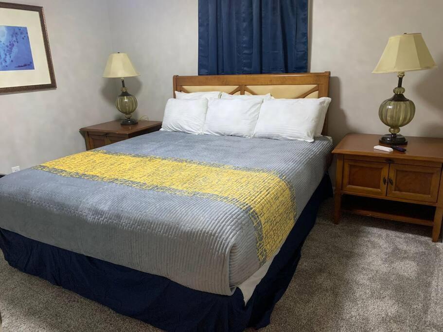 Holiday home Luxury Pool With King Beds Near Shops And Dining